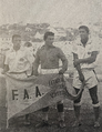 1959.04.11 - Amistoso - Grêmio 0 x 2 Seleção Argentina - Ênio, Germinaro e Airton antes da partida.PNG