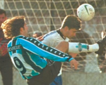 2000.07.12 - Serrano 0 x 9 Grêmio - foto.png