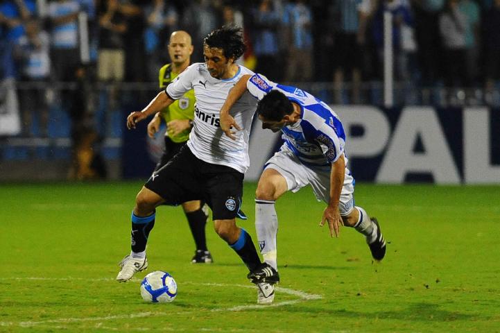 Arquivo:2010.04.21 - Avaí 3 x 2 Grêmio.1.jpg