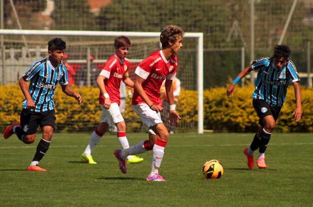 Arquivo:2014.08.29 - Internacional 2 x 1 Grêmio (Sub-14).png