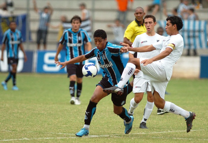 Arquivo:2009.12.22 - Grêmio 1 x 0 Atlético Mineiro (Sub-20).3.jpg