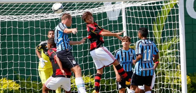 Arquivo:2015.01.25 - Grêmio 0 x 1 Flamengo (Sub-15).1.png