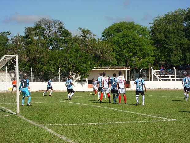 Arquivo:2012.03.31 - Tamoio de Viamão 2 x 1 Grêmio (Sub-17).2.jpg