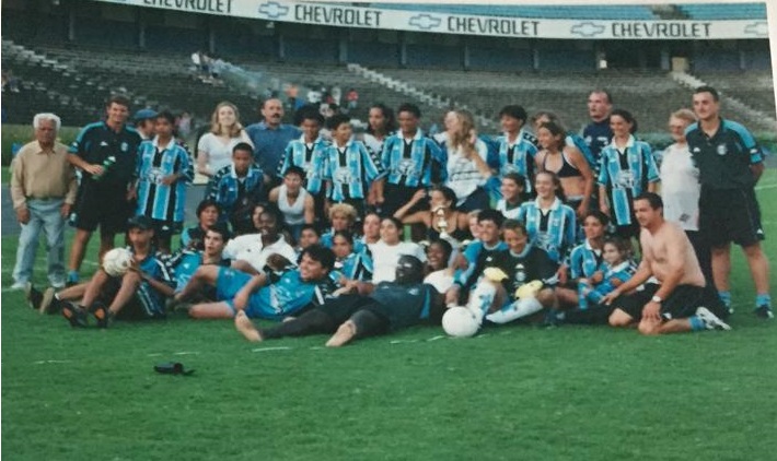 Arquivo:Arquivo Débora (7) Campeão Gaúcho 2000.jpeg