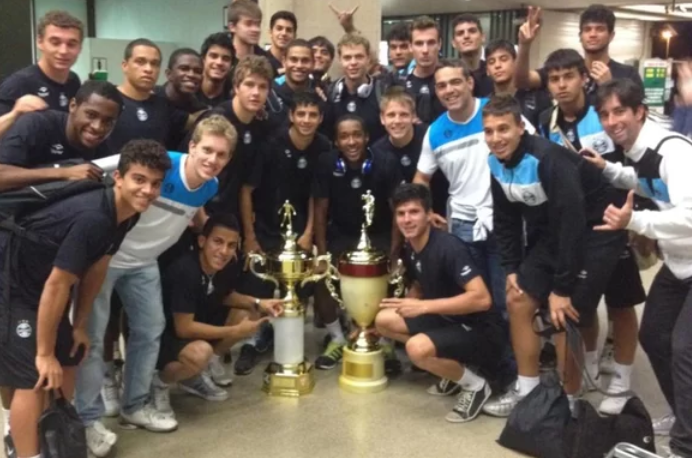 Arquivo:2012.09.02 - Grêmio 0 x 0 Flamengo (Sub-20).png