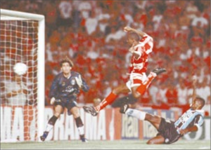 Arquivo:Grenal - Foto Ricardo Giusti.png