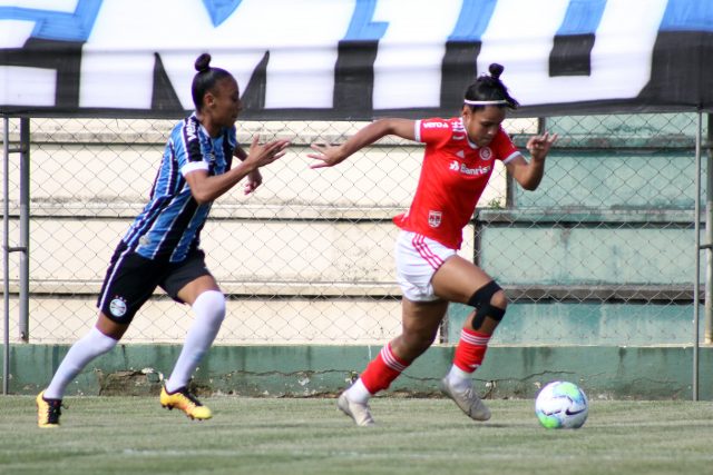 Arquivo:2020.09.24 - Grêmio (feminino) 0 x 1 Internacional (feminino).3.jpg