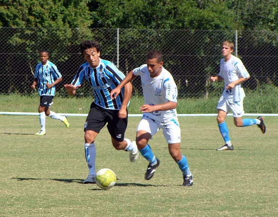 Arquivo:2011.11.25 - Grêmio 2 x 0 Novo Hamburgo (Sub-16).1.png