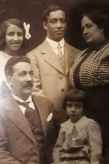 Arquivo:Mostardeiro 1.jpg