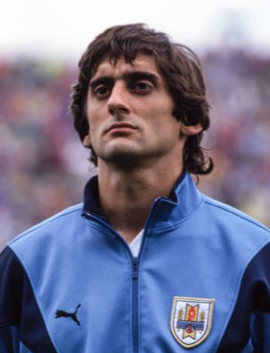 Arquivo:Enzo Francescoli Uriarte.png