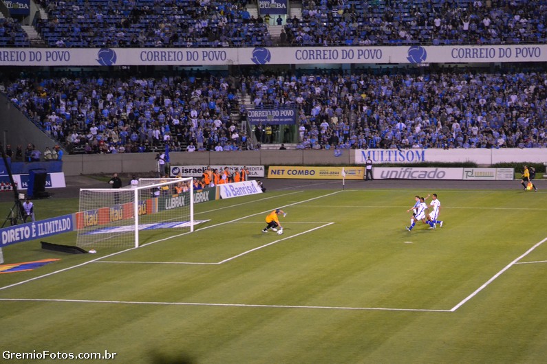 Arquivo:2011.10.02 - Grêmio 2 x 0 Cruzeiro.1.jpg