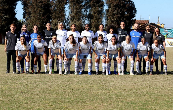 Arquivo:2019.08.25 - Brasil de Farroupilha (feminino) 0 x 2 Grêmio (feminino).1.png