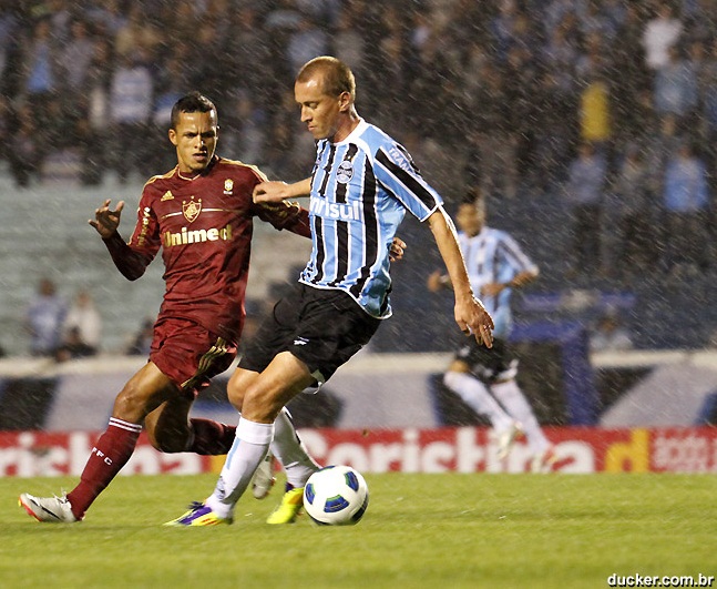 Arquivo:2011.08.14 - Grêmio 2 x 1 Fluminense.2.jpg