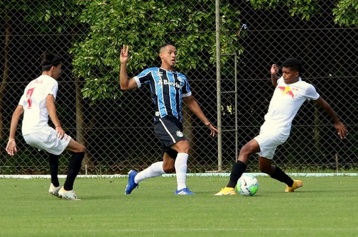 Arquivo:2020.11.19 - Grêmio 2 x 2 Bragantino (B) - imagem jogo.jpg