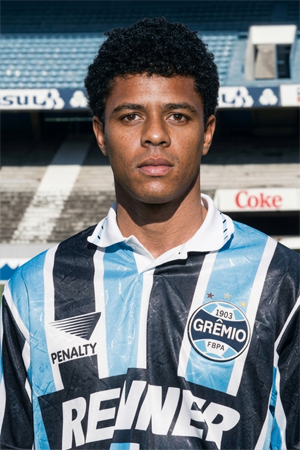 Arquivo:Di Marcellus Machado.png
