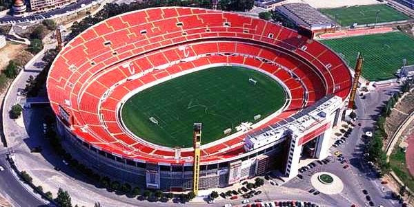 Arquivo:Estádio da Luz.jpg