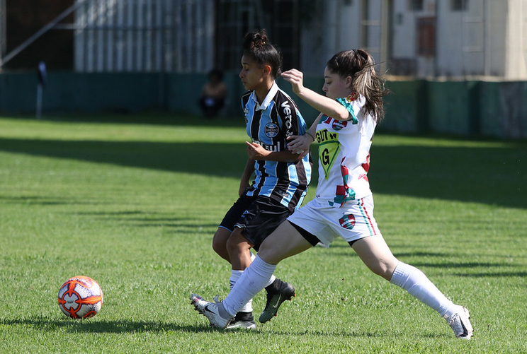 Arquivo:2019.11.15 - Grêmio (feminino) 4 x 2 Brasil de farroupilha (feminino).2.png