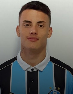 Arquivo:Adrian dos Santos.jpg