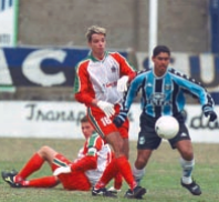 Arquivo:2000.07.16 Seleção Gramadense 1 x 6 Grêmio - Foto1.png