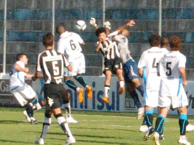 Arquivo:2008.12.06 - Grêmio 3 x 0 Botafogo (Sub-20).2.jpg