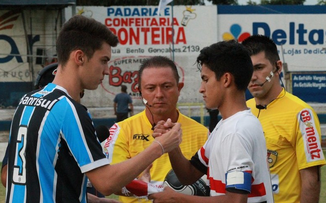 Arquivo:2017.01.23 - Grêmio 0 x 4 São Paulo (Sub-17).2.png