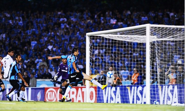 Arquivo:2010.05.05 - Grêmio 2 x 0 Fluminense.jpg