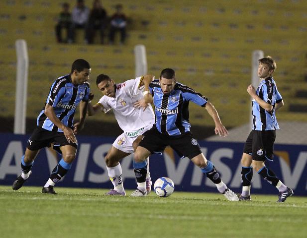Arquivo:2010.07.18 - Grêmio Prudente 2 x 0 Grêmio.jpg