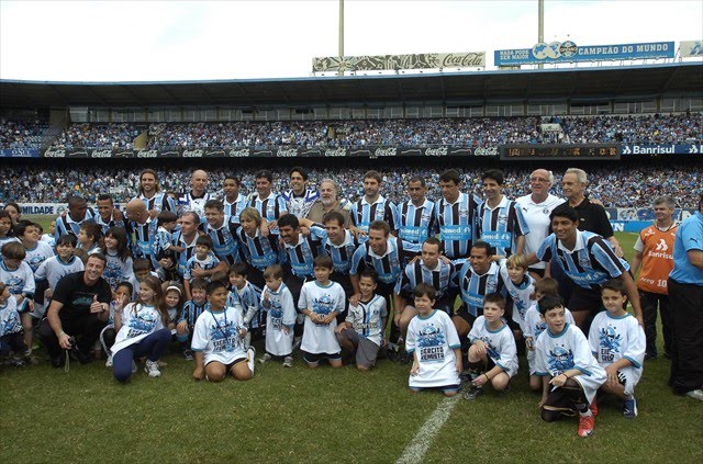 Arquivo:Despedidadanrlei04.jpg