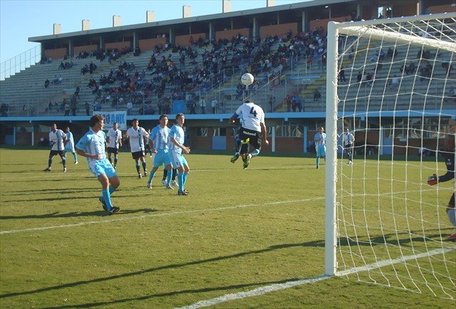 Arquivo:2008.09.14 - Novo Hamburgo 3 x 2 Grêmio (B).3.jpg