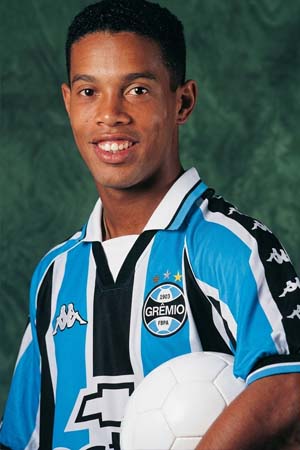 Arquivo:Ronaldo de Assis Moreira.jpg