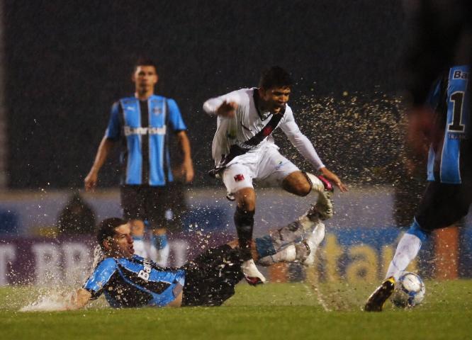 Arquivo:2010.07.21 - Grêmio 1 x 1 Vasco.jpg