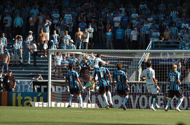 Arquivo:2009.10.18 - Grêmio 2 x 0 Coritiba.jpg
