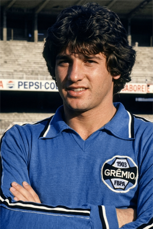 Arquivo:Roberto Gilmar Hinterholz.png