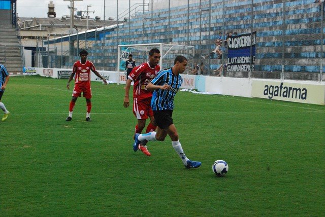 Arquivo:2008.12.10 - Grêmio 0 x 1 Náutico (Sub-20).1.jpg