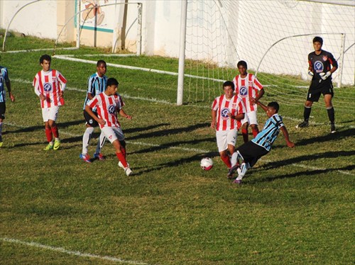 Arquivo:2012.05.16 - Guarany de Bagé 0 x 5 Grêmio (Sub-17).jpg