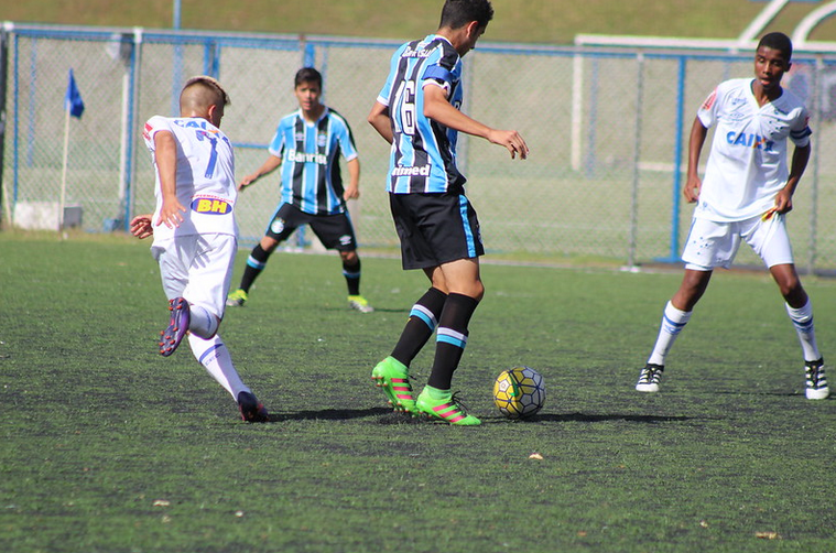 Arquivo:2016.12.06 - Grêmio 0 x 1 Cruzeiro International (Sub-15).foto1.png