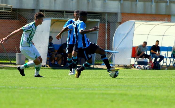 Arquivo:2017.12.27 - Grêmio 1 x 0 Juventude (Sub-19).1.png
