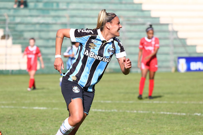 Arquivo:2019.09.01 - Grêmio (feminino) 9 x 0 Oriente (feminino).4.png