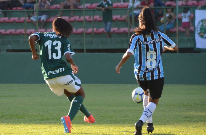 Arquivo:2019.04.20 - Palmeiras (feminino) 2 x 0 Grêmio (feminino).2.png