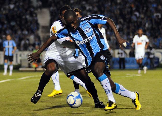 Arquivo:2010.06.03 - Grêmio 2 x 1 Atlético Mineiro.jpg