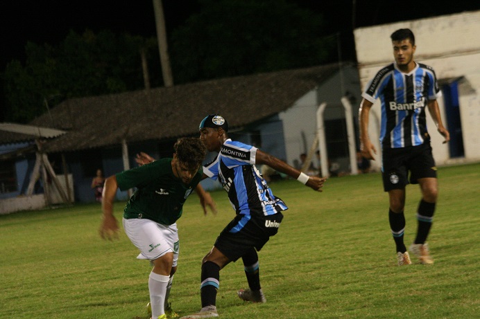 Arquivo:2016.01.12 - Grêmio 4 x 0 Gama (Sub-17).jpg