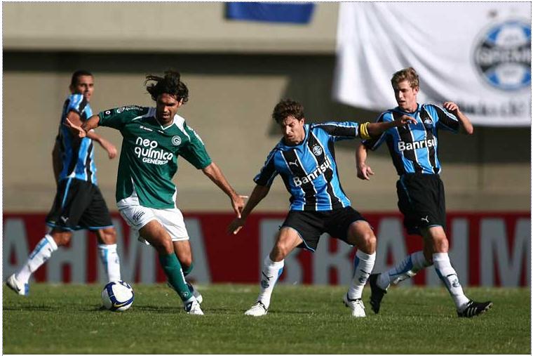 Arquivo:2009.09.27 - Goiás 2 x 1 Grêmio.jpg