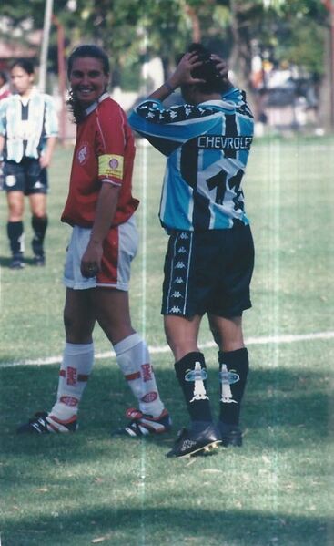 Arquivo:Grenal - Grêmio camisa Chevrolet.jpg