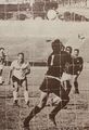 1968.12.01 - Campeonato Brasileiro - Grêmio 3 x 1 Fluminense - Volmir e Denilson observam a defesa de Félix.JPG