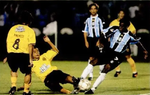 02.04.2003 - Grêmio 4 x 1 Peñarol - Copa Libertadores - Foto 01 - Grêmio 1983.png