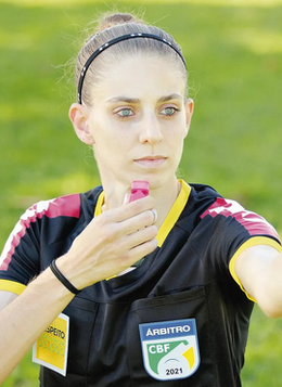 Michelle Peixoto Safatle.png