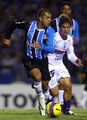 2007.05.23 - Copa Libertadores - Grêmio 2 x 0 Defensor - Jefferson Bernardes - Getty Images - Foto 01.jpg