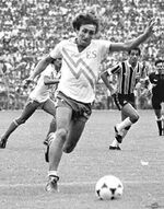 1982.06.06 - Amistoso - Seleção Salvadorenha 1 x 1 Grêmio - Foto 01.JPG