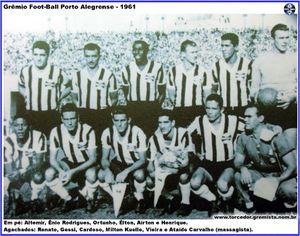 Equipe Grêmio 1961 C.jpg