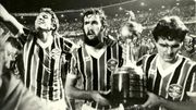 Jogadores do Grêmio comemorando a conquista da Libertadores de 1983